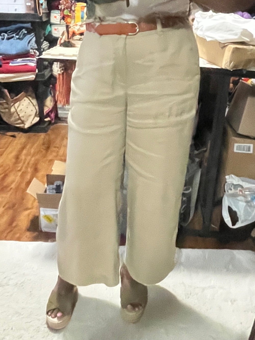 Banana Republic crop khakis pants
